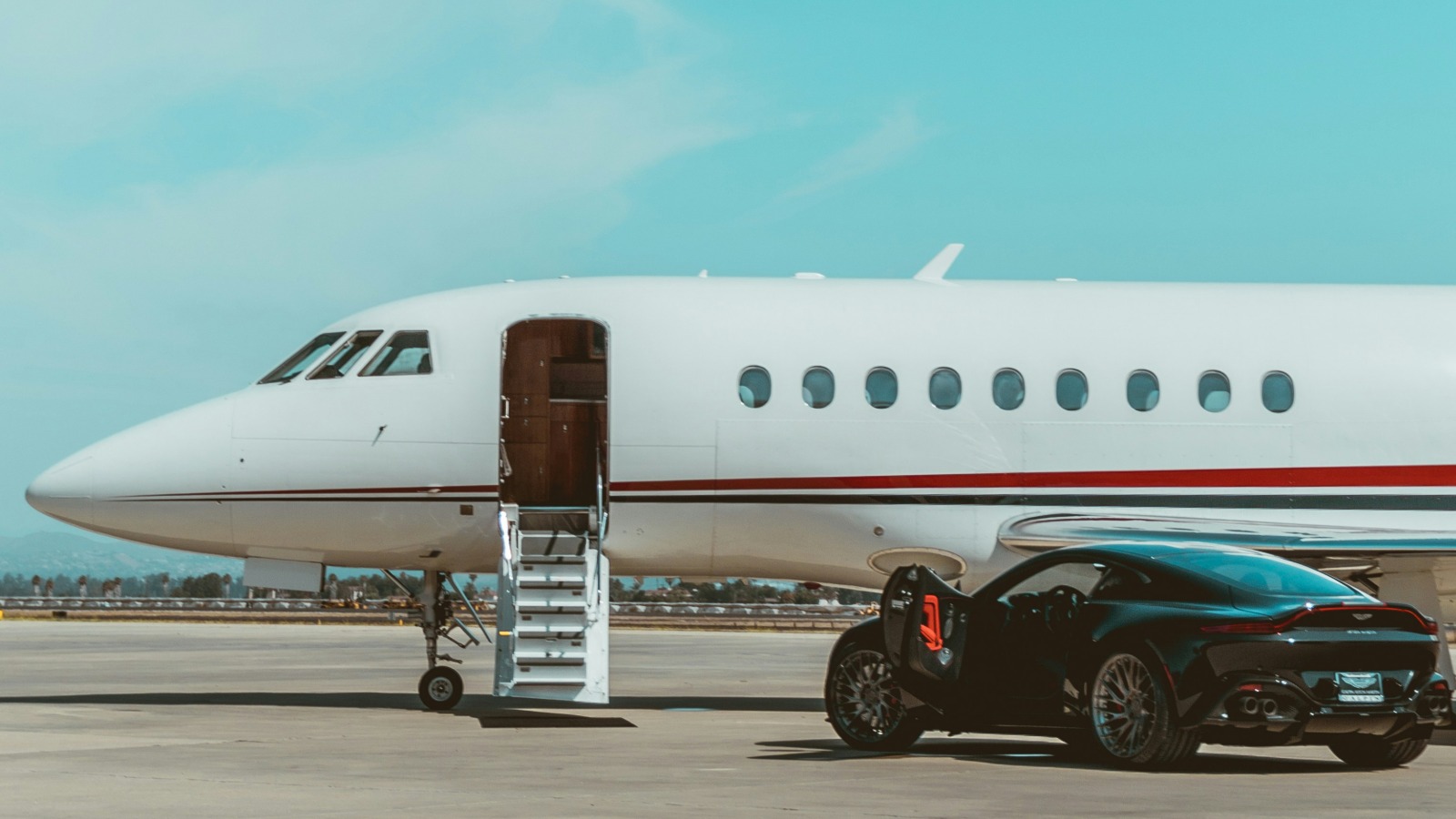 End-to-End Travel: How To Enhance Your Private Jet Charter Experience image