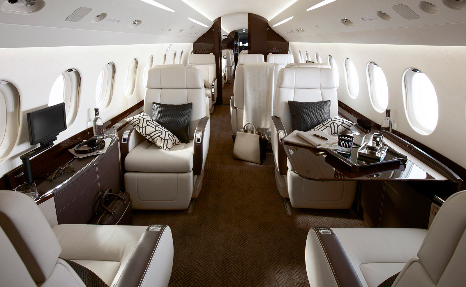Blog-Image-Falcon-2000-LX